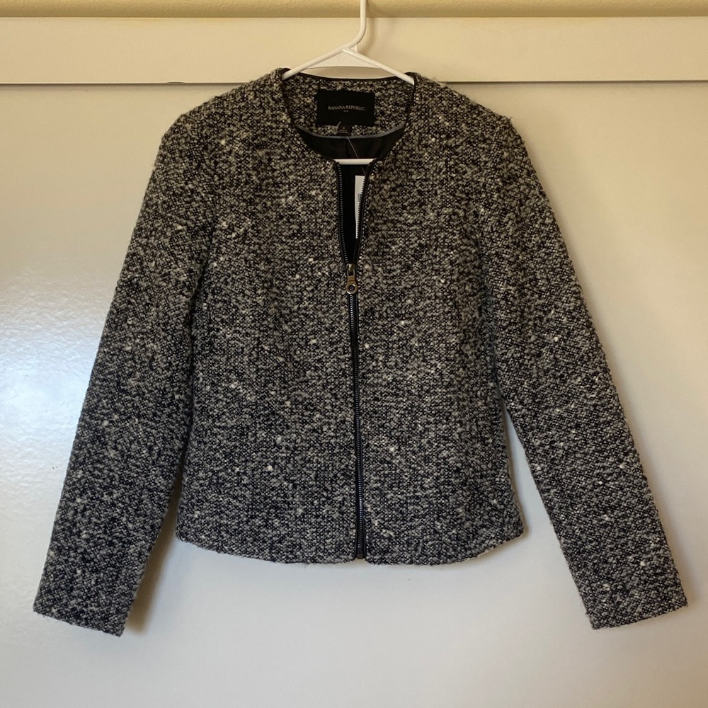 Banana Republic Black & White Tweed Zip Jacket size 0, NWT